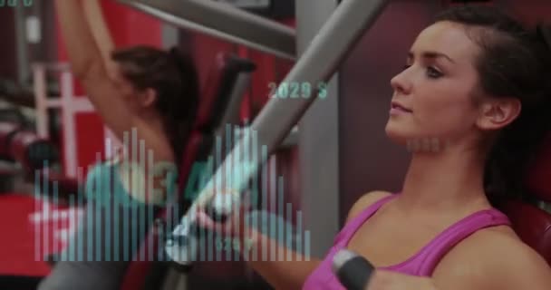 Animation Financial Data Processing Caucasian Γυναίκα Άσκηση Στο Γυμναστήριο Παγκόσμια — Αρχείο Βίντεο