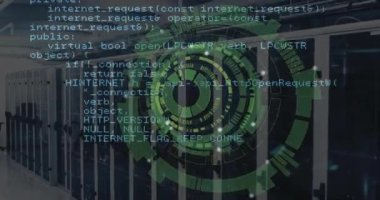 Sunucu odasında veri kodlama ve dairesel tarayıcı animasyonu. Veri, işleme, teknoloji, dijital arayüz ve iletişim, dijital olarak oluşturulmuş video.