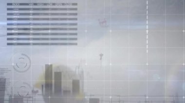 Kafkas erkek mimar ve inşaat alanındaki finansal veri işleme animasyonları. Küresel kalkınma, iş, bağlantılar, hesaplama ve veri işleme kavramı dijital olarak oluşturulmuş video.