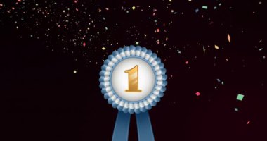 Madalya animasyonu, altın bir numara ve mavi kurdele ve siyah arka planda yüzen konfeti. Kazanma, başarı ve kutlama konsepti dijital olarak oluşturulmuş video.