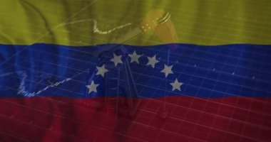 Petrol kulesi ve Venezuela bayrağı üzerinde finansal veri işleme animasyonu. Küresel finans, iş, bağlantılar, hesaplama ve veri işleme kavramı dijital olarak oluşturulmuş video.