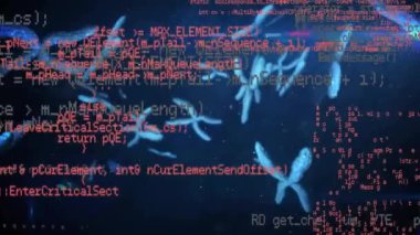 DNA iplikçiklerinin dönmesi ve karanlık arka planda veri işlemesi. Küresel bilim, araştırma, bağlantılar, hesaplama ve veri işleme kavramı dijital olarak oluşturulmuş video.