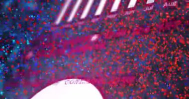 Siyah arka plandaki veri işleme üzerindeki DNA iplikçiklerinin animasyonu. Bilim, teknoloji, bilgisayar ve dijital arayüz konsepti dijital olarak oluşturulmuş video.