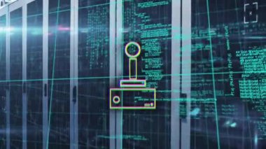 Bilgisayar sunucuları üzerinde simge ve veri işleme animasyonları. Küresel çevrimiçi güvenlik, bağlantılar, bulut hesaplama ve veri işleme kavramı dijital olarak oluşturulmuş video.