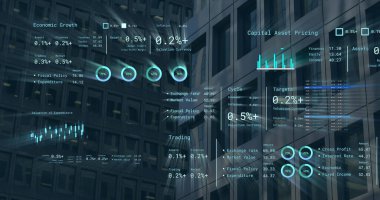 Şehir manzarası üzerinde finansal veri işleme resmi. Küresel ağlar, işletmeler, finansmanlar, hesaplama ve veri işleme kavramı dijital olarak oluşturuldu.