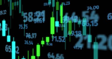 Siyah arkaplan üzerinde rakamlar olan finansal veri işleme resmi. Küresel ağlar, işletmeler, finansmanlar, hesaplama ve veri işleme kavramı dijital olarak oluşturuldu.