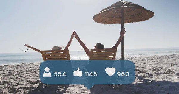 Image People Thumbs Heart Icons Numbers Couple Deckchairs Beach Digital — Stock Photo, Image