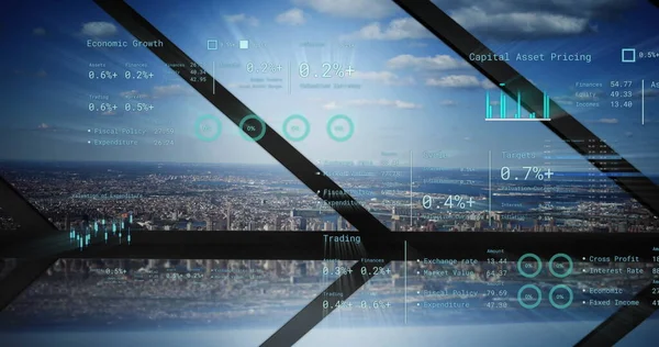 Bild Der Finanzdatenverarbeitung Über Dem Stadtbild Globale Netzwerke Wirtschaft Finanzen — Stockfoto