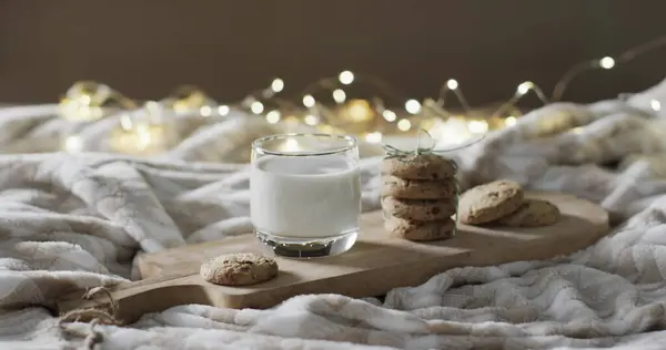 Glass Milk Cookies Cozy Blanket Copy Space Warm Lights Add — Stock Photo, Image