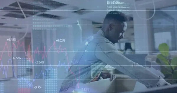 オフィスのビジネスマン上のデータ処理のイメージ グローバルファイナンス ビジネス コネクション コンピューティング データ処理コンセプト — ストック写真