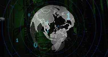 Siyah arkaplanda küre ve rakamların görüntüsü. veri işleme, küresel ağ ve teknoloji konsepti dijital olarak oluşturulmuş görüntü.