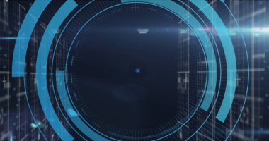 Dijital uzaydaki ışıkların üzerinde daire çizen güvenlik duvarı görüntüsü. Ağ, veri güvenliği, dijital güvenlik ve teknoloji konsepti dijital olarak oluşturulmuş görüntü.