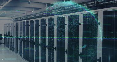 Sunucuların üzerindeki veri işleme ve küresinin resmi. dijital kaynaklar ve teknoloji kavramı 