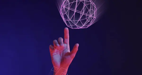 アジア人男性の手を介してデータ転送の3D形状を輝かせる画像 グローバルバーチャルリアリティ データ処理 コンピューティング デジタルインターフェースコンセプト — ストック写真
