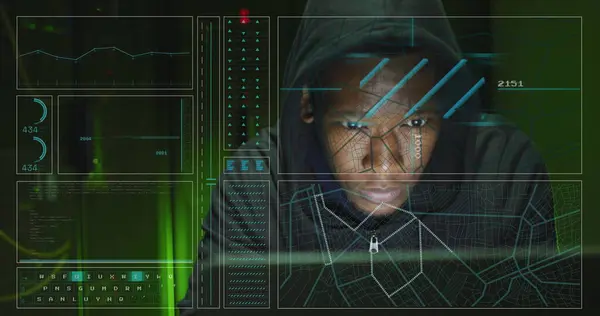 Bild Der Datenverarbeitung Über Afrikanisch Amerikanische Hacker Mit Computer Und — Stockfoto