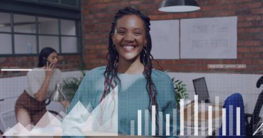 Ofisteki çeşitli iş adamlarının veri işleme görüntüsü. Küresel iş ve dijital arayüz kavramı dijital olarak oluşturulmuş görüntü.