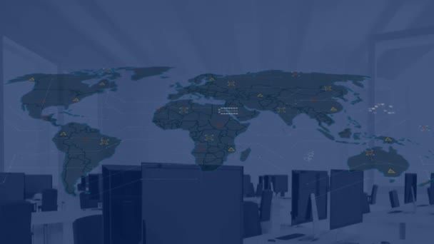 コンピュータ画面のアニメーションと青い背景の世界地図上の処理 ネットワーク データ ビジネス デジタルインターフェース グローバル通信 デジタル生成されたビデオ — ストック動画