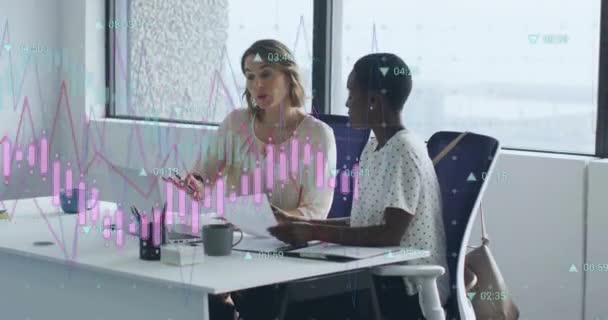 Animace Zpracování Finančních Údajů Různých Podnikatelů Úřadu Globální Finance Obchod — Stock video