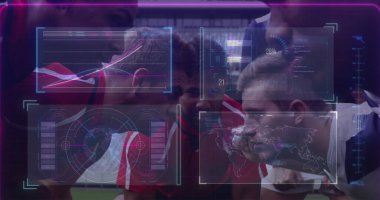 Arayüz ve veri işleme görüntüsü, erkek rugby oyuncuları üzerinde. spor, rekabet ve iletişim teknolojisi konsepti, dijital olarak üretilen görüntü.