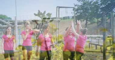 Engelli parkurunda çeşitli kadınların üzerindeki bitkilerin görüntüsü beşlik çakıyor. Küresel spor, sağlık, fitness ve dijital arayüz kavramı dijital olarak oluşturulmuş görüntü.