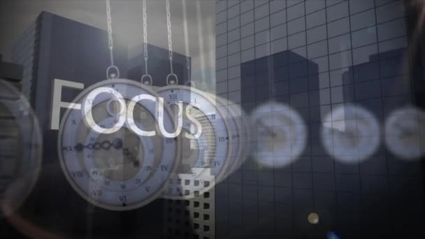 Animatie Van Bewegende Klokken Succesteksten Het Stadsgezicht Global Business Time — Stockvideo