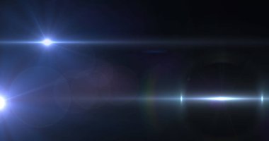Karanlık arka planda hareket eden ışıklı ve ışıklı spot ışıkları görüntüsü. hareket, enerji ve ışık, soyut arayüz arkaplan kavramı dijital olarak oluşturulmuş görüntü.