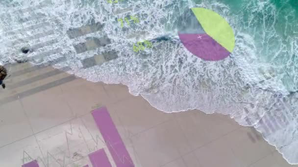 Анимация Обработки Финансовых Данных Над Морем Мировые Финансы Бизнес Связи — стоковое видео