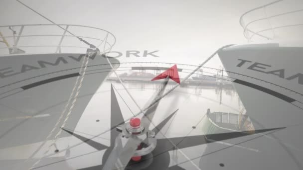 罗盘的动画 箭头指向港口的船只上的团队合作文字 方向和通信 数码视频 — 图库视频影像