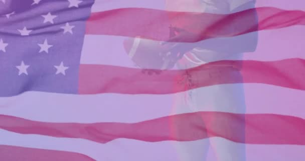 Amerikan Futbolcusu Amerikan Futbolcusunun Amerikan Bayrağı Topu Ile Animasyonu Amerikan — Stok video