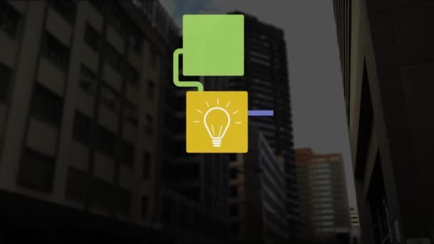 多彩的网络动画与灯泡和通信媒体图标覆盖城市景观 Business Data Network Ideas Digital Interface Connection Communication Digital — 图库视频影像