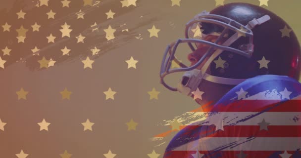 Animación Futbolista Americano Caucásico Con Pelota Bandera Usa Concepto Patriotismo — Vídeos de Stock