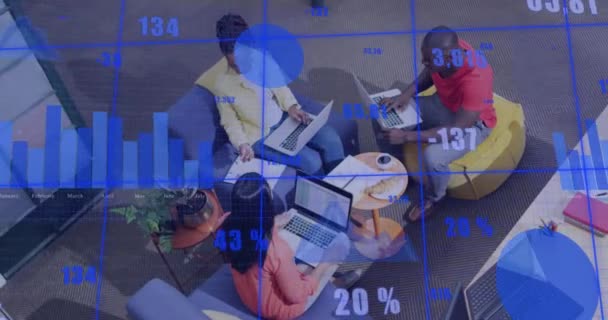 Animação Processamento Dados Financeiros Sobre Diversos Empresários Escritório Conceito Finanças — Vídeo de Stock