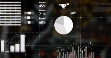 Karanlık arka planda finansal veri işleme animasyonu. Küresel finans, iş, bağlantılar, hesaplama ve veri işleme kavramı dijital olarak oluşturulmuş video.