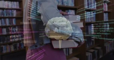 Animasyon: Ai metni, beyin ve veri, kitaplarla tesettüre girmiş melez bir kız öğrenci yerine. Dijital olarak oluşturulmuş küresel yapay zeka, bağlantılar, hesaplama ve veri işleme kavramı.