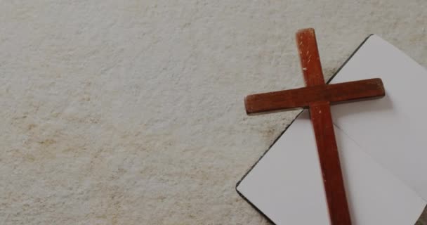 기독교 십자가와 배경에 부활절 일요일 텍스트의 애니메이션 부활절 기독교 디지털 — 비디오