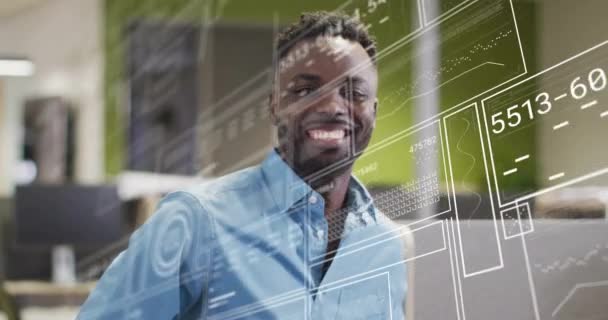 Анимация Цифровой Обработки Данных Над Африканским Американским Бизнесменом Офисе Концепция — стоковое видео