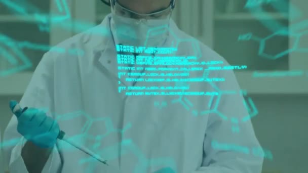 Анімація Хімічної Формули Обробка Даних Над Кавказьким Вченим Чоловіком Лабораторії — стокове відео