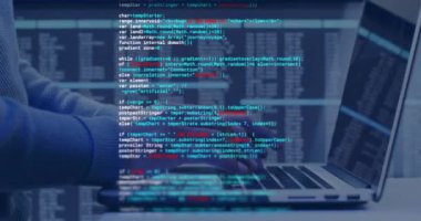 Çift ırklı adamın dizüstü bilgisayarı kullanarak dijital veri işleme animasyonu. Dijital olarak oluşturulmuş küresel bağlantılar, hesaplama ve veri işleme kavramı.