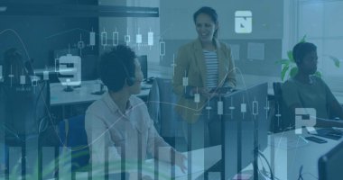 Finansal grafikler ve çeşitli kadın iş arkadaşları hakkındaki veriler. İş, finans, ekonomi, veri işleme ve teknoloji konsepti dijital olarak oluşturulmuş görüntü.