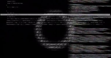 Siyah arkaplanda metin veri işleme üzerine ikili veri halkasının genişletilmesi. Bağlantı, veri, işleme, dijital arayüz ve iletişim, dijital olarak oluşturulmuş video.