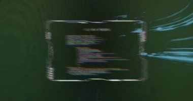 Arızalı arayüz veri madenciliği animasyonu ve koyu arkaplanda mavi ışıklar. Bağlantı, veri, ai, işleme, dijital arayüz ve iletişim, dijital olarak oluşturulmuş video.