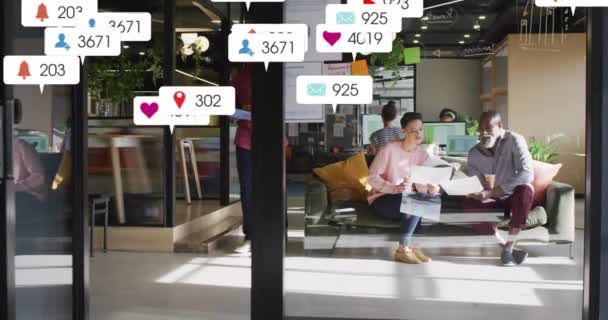 Animation Social Media Notifications Diverse Colleagues Talking Casual Office Business — Stock Video