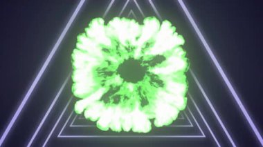 Siyah zemin üzerindeki üçgenlerin üzerinde yeşil toz animasyonu. Şekiller, desenler ve metaevren konsepti dijital olarak oluşturulmuş video.