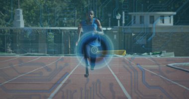 Koşu parkurunda çalışan engelli erkek sporcunun dijital veri işleme görüntüsü. global spor, rekabet, engellilik ve dijital arayüz kavramı dijital olarak oluşturulmuş görüntü.