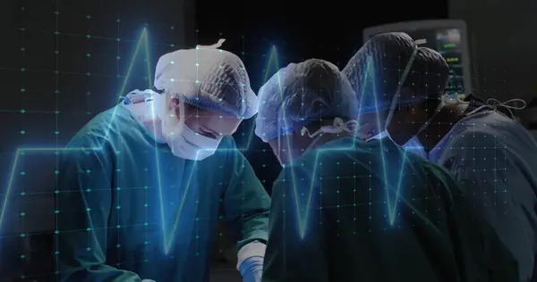 Imagen Del Cardiógrafo Sobre Diversos Cirujanos Operando Paciente Hospital Concepto —  Fotos de Stock