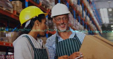 Depodaki çeşitli işçilerin veri işleme görüntüsü. küresel iş ve dijital arayüz kavramı dijital olarak oluşturulmuş görüntü.