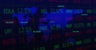 Finansal veriler üzerinde kullanıcı simgelerinin resmi ve siyah arkaplanda dünya haritası. Sosyal medya, küresel işletme, finans, ekonomi, ağ ve teknoloji konsepti dijital olarak oluşturulmuş görüntü.