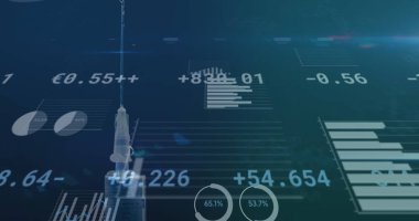 Şırınga üzerinde veri işleme resmi. Küresel tıp, aşı, sağlık ve veri işleme kavramı dijital olarak oluşturulmuş görüntü.