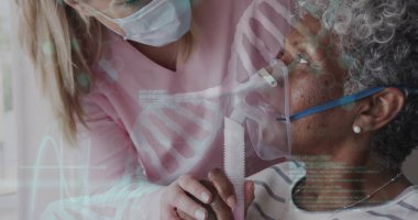 Oksijen maskesi takmış Afrika kökenli Amerikalı son sınıf öğrencisi bir kadının veri işleme görüntüsü. Küresel tıp, bağlantılar, hesaplama ve veri işleme kavramı dijital olarak oluşturulmuş görüntü.