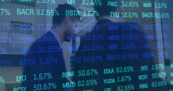 Beeld Van Financiële Gegevensverwerking Kaukasische Zakenman Bedrijfs Digitale Interface Gegevensverwerkingsconcept — Stockfoto